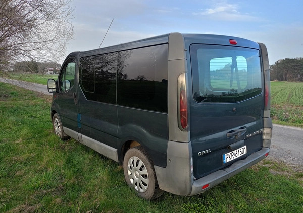 Opel Vivaro cena 16000 przebieg: 200000, rok produkcji 2003 z Krotoszyn małe 106